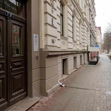 Apartment Elegant In Quiet Center *