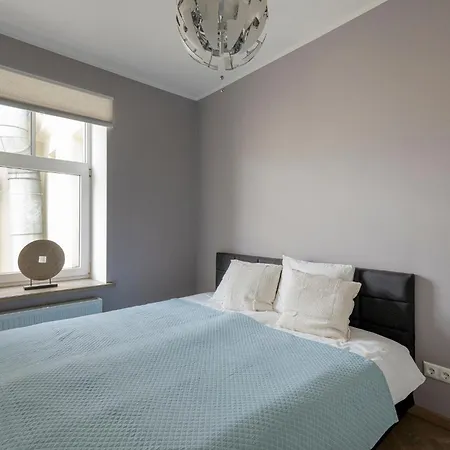 Apartment Elegant In Quiet Center *